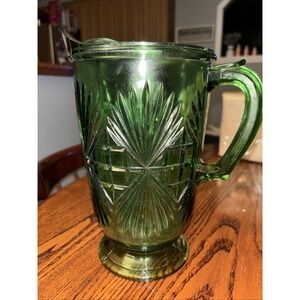 Vintage EAPG Emerald Glass Starburst and Block Pattern 9in.‎ Pitcher